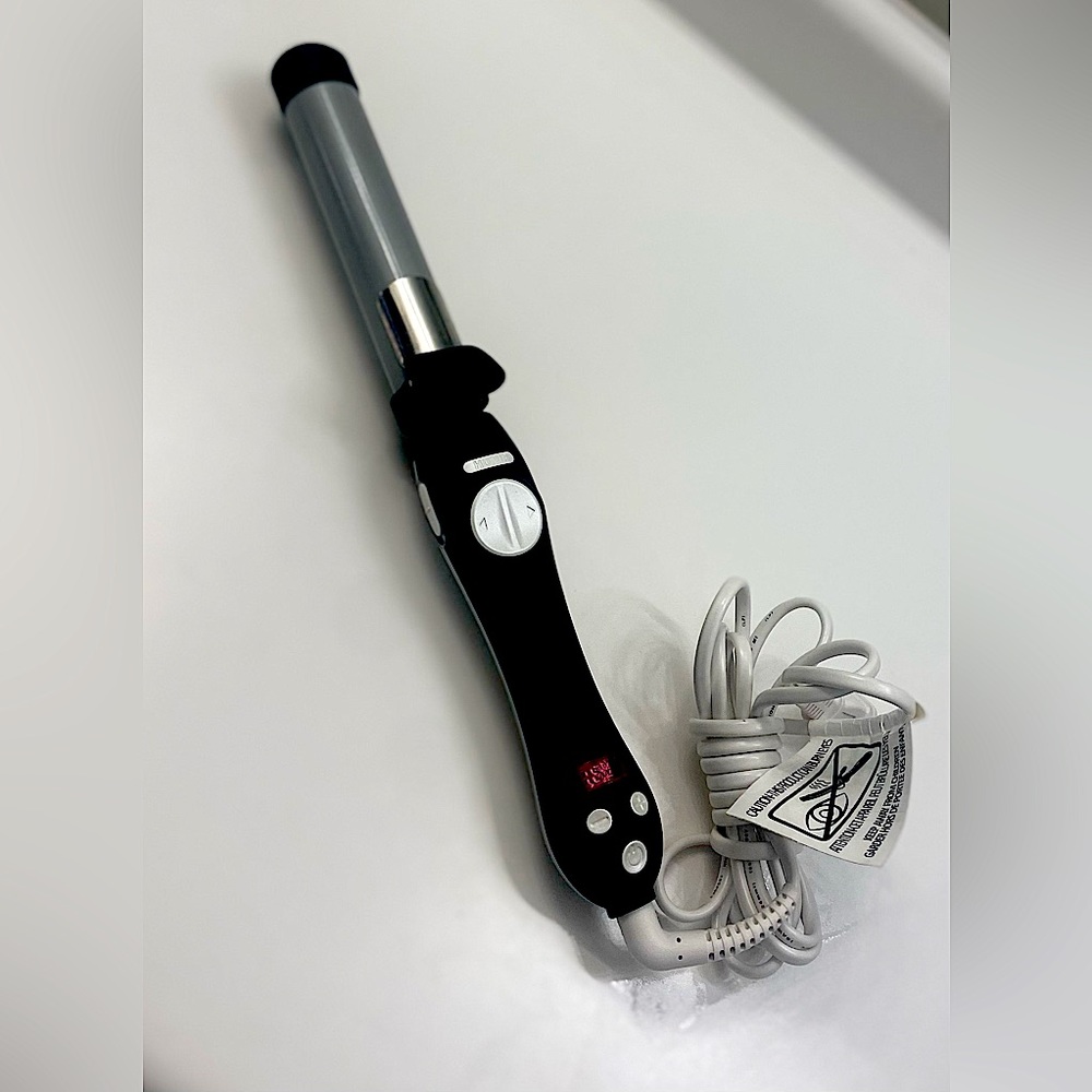 Beachwaver S1.25. This rotating curling iron provides easy waves in minutes!